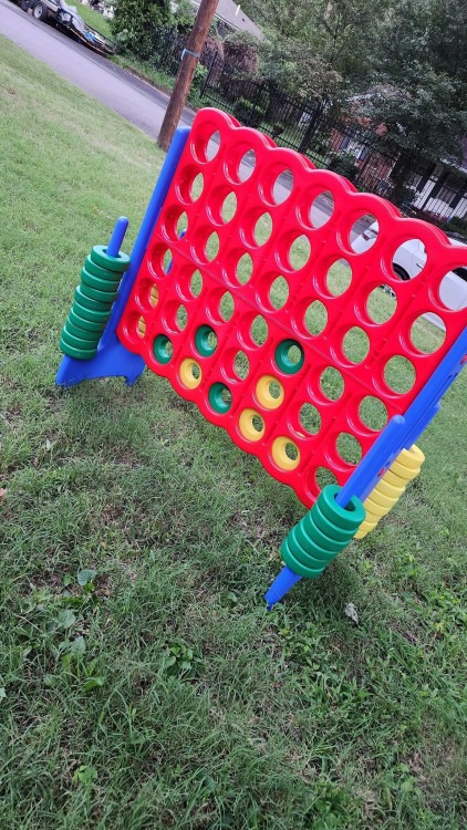 Giant connect four